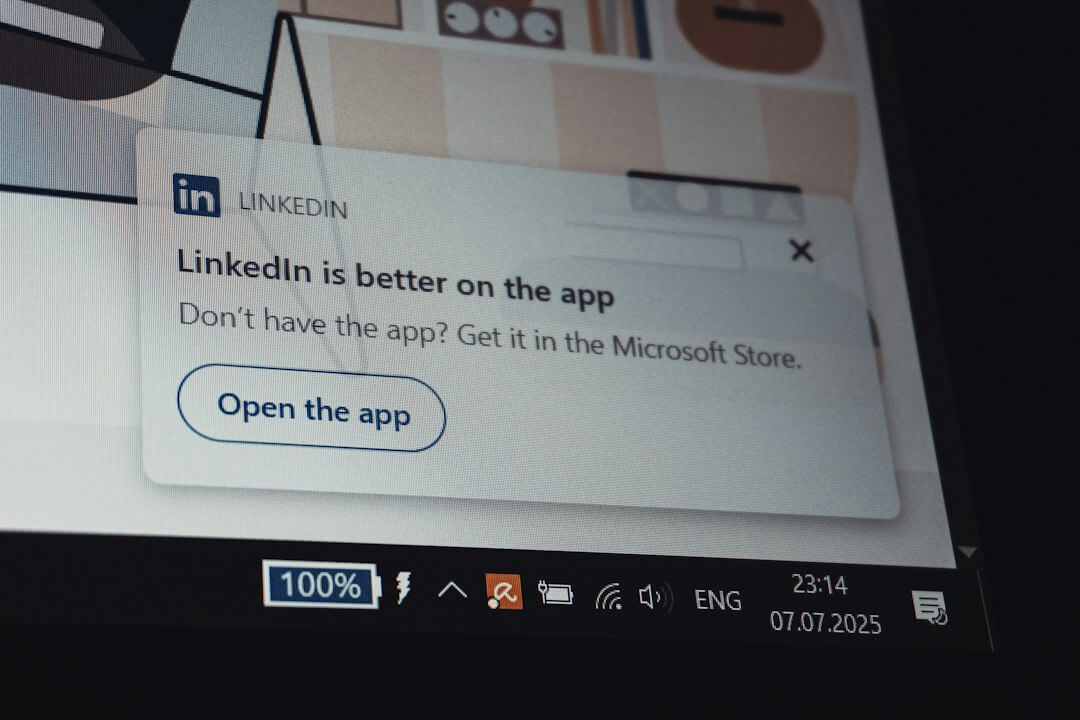 Linkedin login screen with join now option